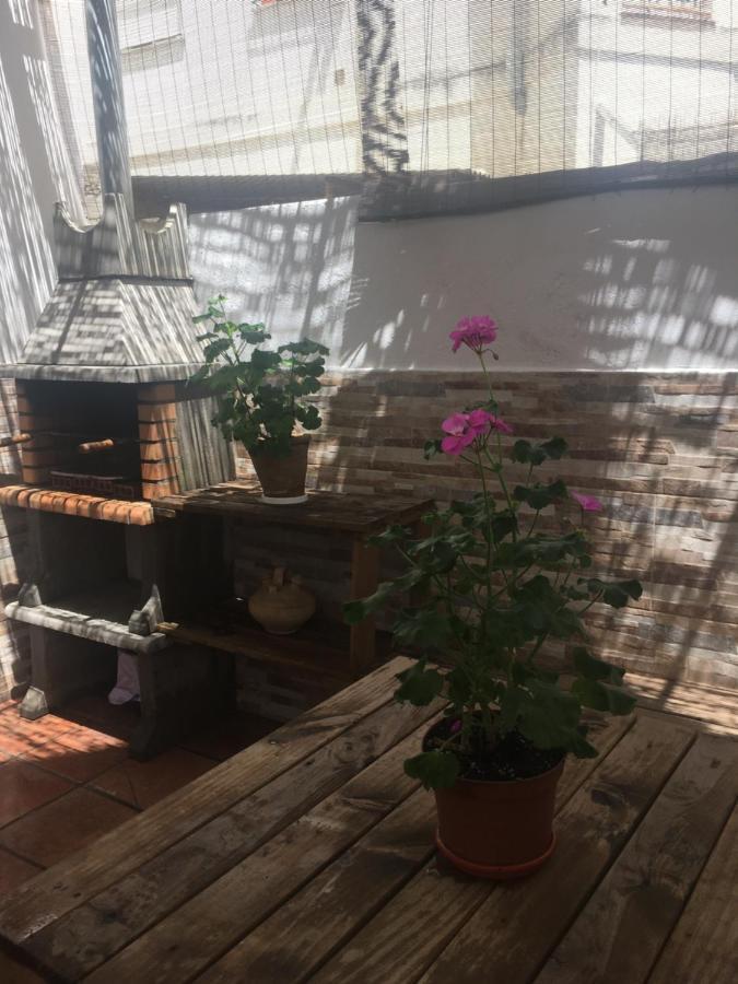 Apto Con Patio Y Barbacoa Bbq H De La Reina Cordoba Ngoại thất bức ảnh