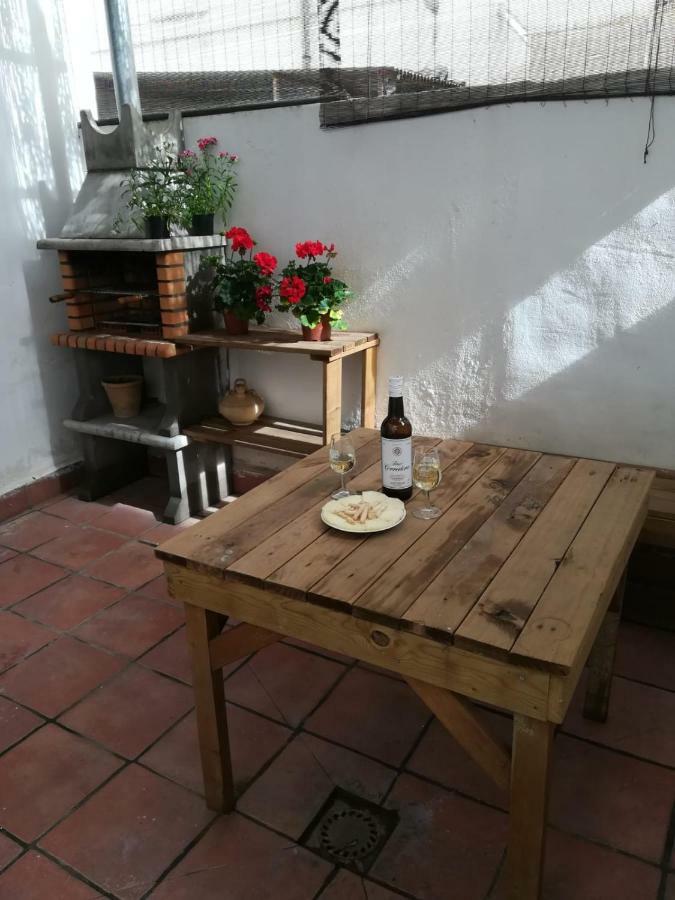 Apto Con Patio Y Barbacoa Bbq H De La Reina Cordoba Ngoại thất bức ảnh